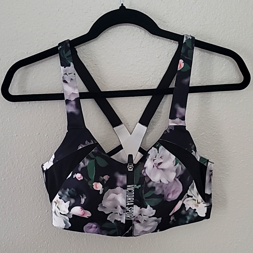Victoria's Secret Incredible Knockout Ultra Max Sports Bra